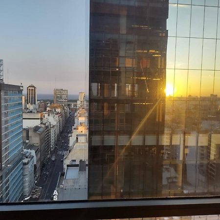 Calle Corrientes, mirada al río! Ciudad Autónoma de Ciudad Autónoma de Buenos Aires Exterior foto